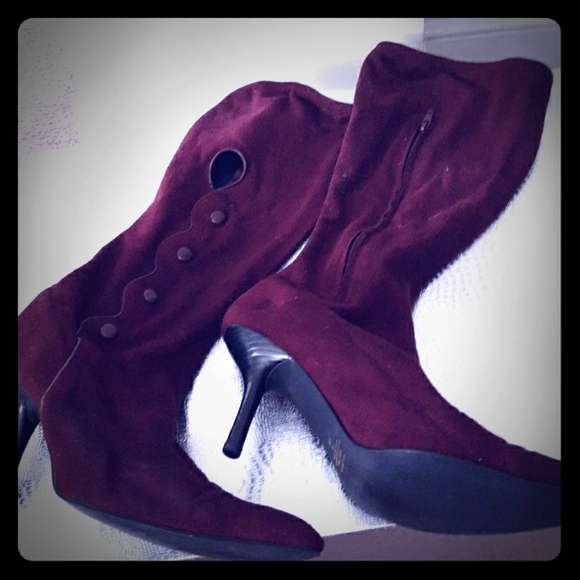 Boots - Picture 1 of 2